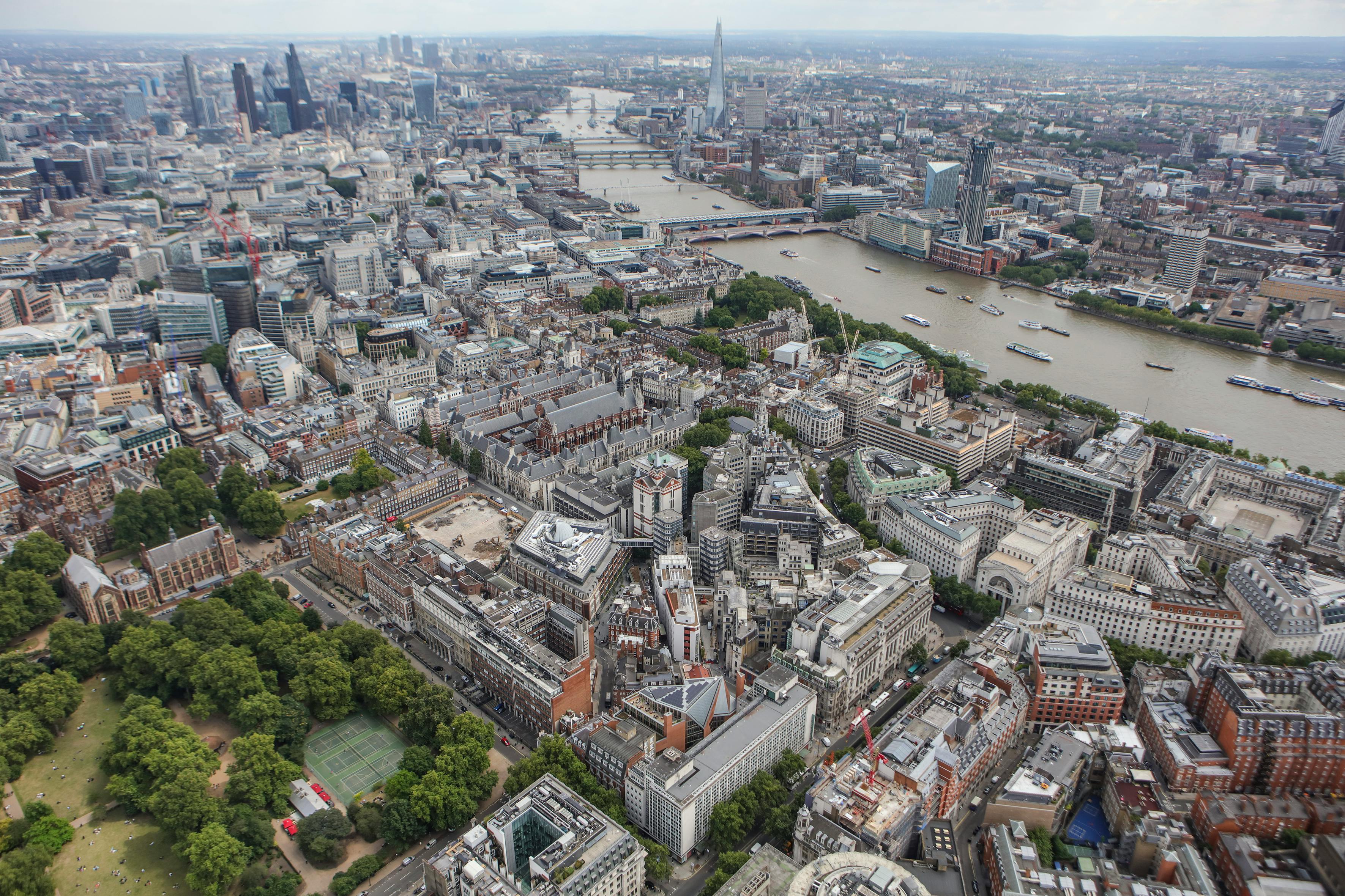 London School of Economics and Political Science (LSE) 4